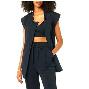 New Women's Wrap Vest. Size S.